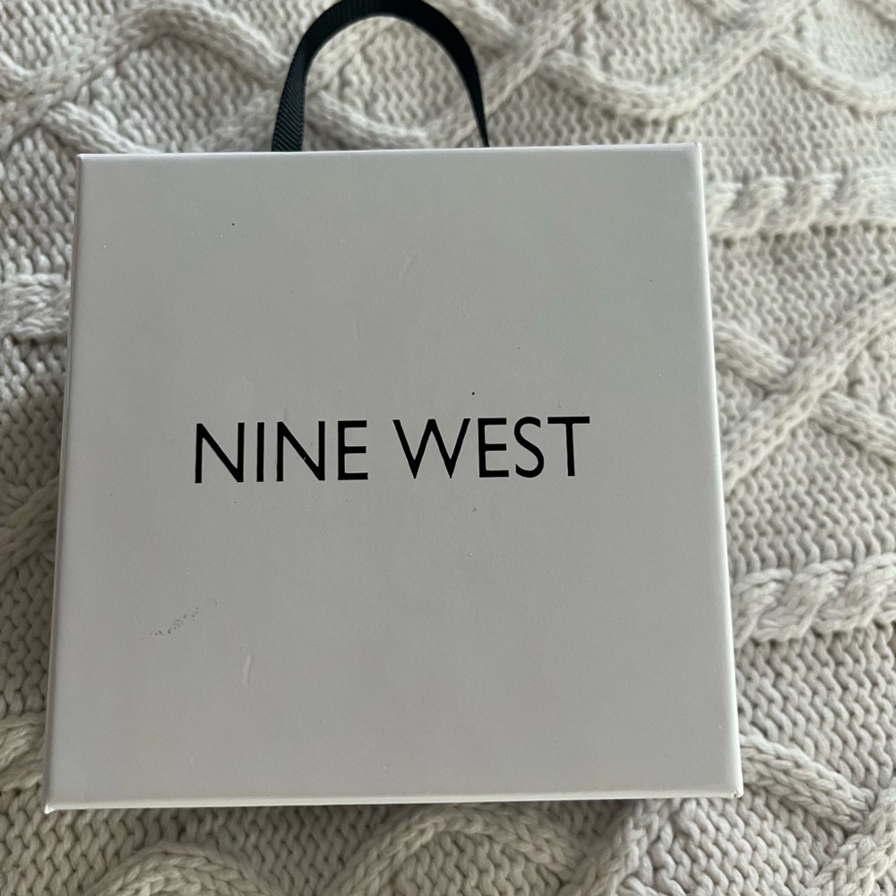 Nine West Gold and Silver Bracelet and Earring Set great gift! - Picture 3 of 11